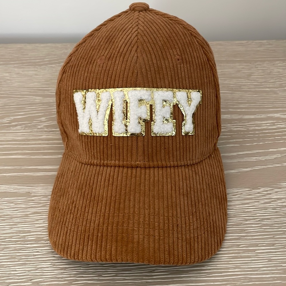 Wifey corduroy hat